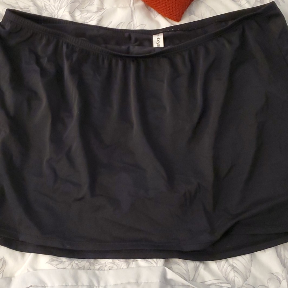 Swim skirt